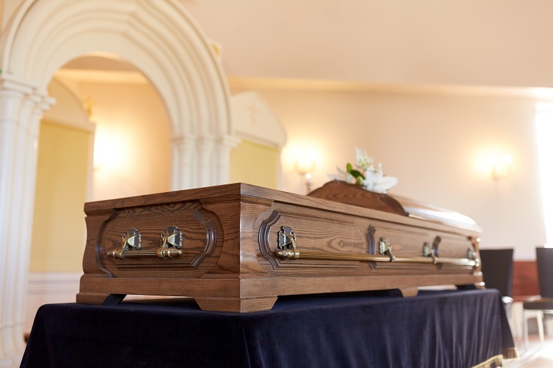 Cerimônias fúnebres como são realizadas em cada religião